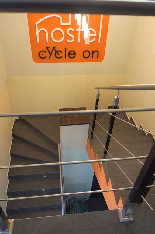 Hostel Cycle On Гданск Екстериор снимка