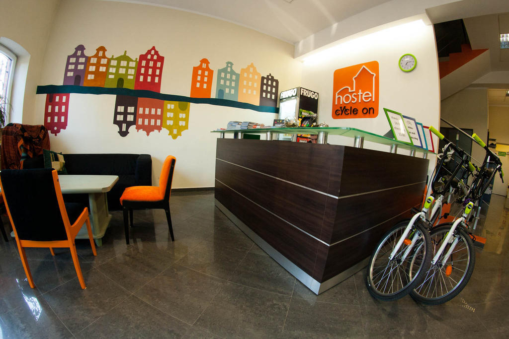 Hostel Cycle On Гданск Екстериор снимка