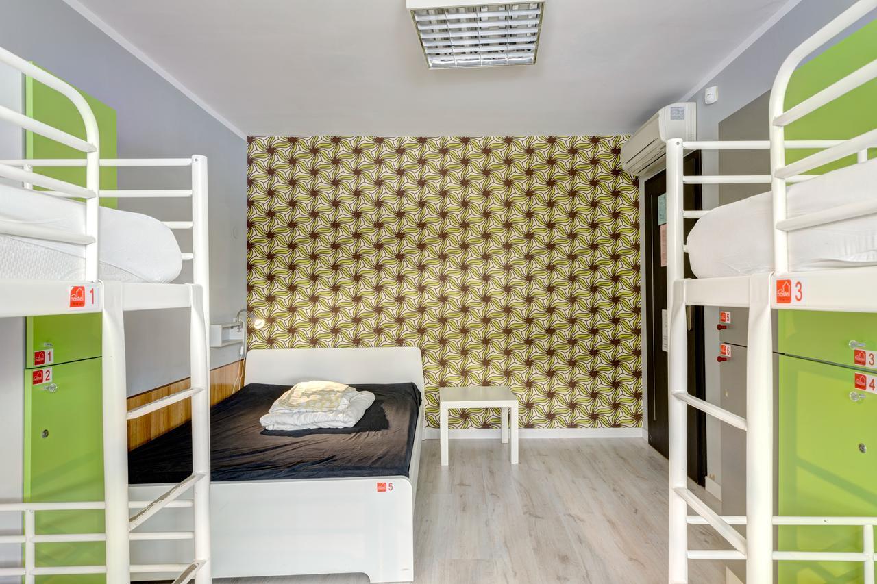 Hostel Cycle On Гданск Екстериор снимка